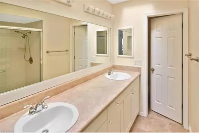 15065 Cloverdale Dr, Fort Myers, FL 33919 - Photo 8