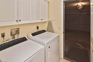 15065 Cloverdale Dr, Fort Myers, FL 33919 - Photo 6