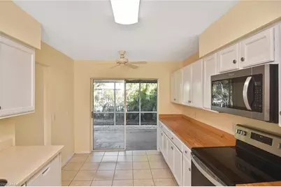 15065 Cloverdale Dr, Fort Myers, FL 33919 - Photo 4