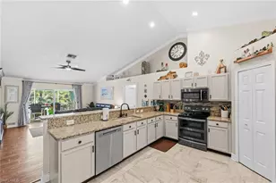 512 NW 24th Pl, Cape Coral, FL 33993 - Photo 14