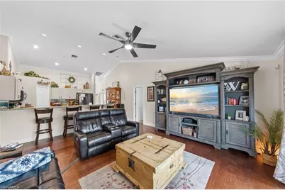 512 NW 24th Pl, Cape Coral, FL 33993 - Photo 4