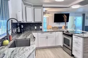 5512 Salem Ln, North Fort Myers, FL 33917 - Photo 4