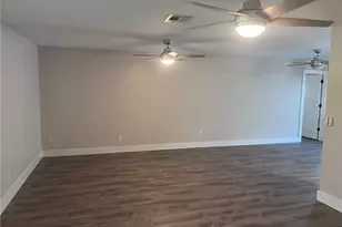 3705 Stoneridge Ct, Fort Myers, FL 33908 - Photo 6