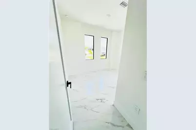 1422 NE 20th St, Cape Coral, FL 33909 - Photo 18