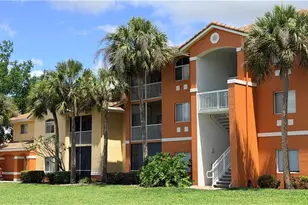 6490 Aragon Way, Fort Myers, FL 33966 - Photo 4