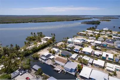 2647 Pine St, Matlacha, FL 33993 - Photo 38