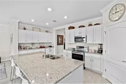 4392 Lemongrass Dr, Fort Myers, FL 33916 - Photo 10