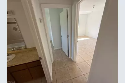 537 SE 6th Pl #B, Cape Coral, FL 33990 - Photo 6