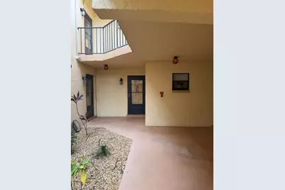 12481 McGregor Blvd #4, Fort Myers, FL 33919 - Photo 2