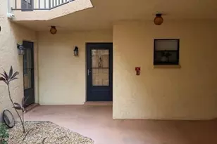 12481 McGregor Blvd, Fort Myers, FL 33919 - Photo 2