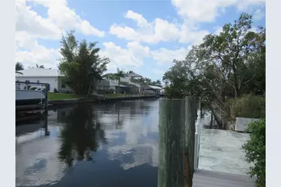 5051 Saxony Ct, Cape Coral, FL 33904 - Photo 10