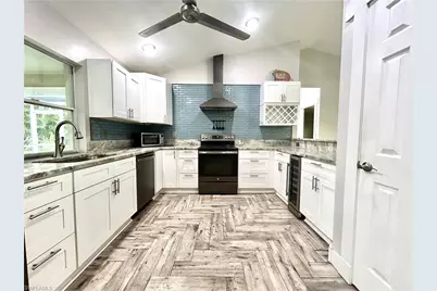 210 SE 1st Pl, Cape Coral, FL 33990 - Photo 2