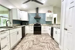 210 SE 1st Pl, Cape Coral, FL 33990 - Photo 2