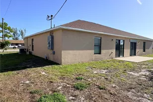 828 Gleason Pkwy, Cape Coral, FL 33914 - Photo 18
