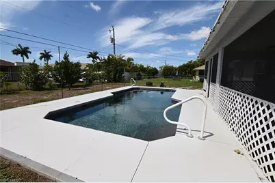136 SE 19th Ln, Cape Coral, FL 33990 - Photo 18