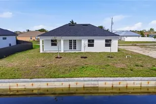 3425 NE 14th Pl, Cape Coral, FL 33909 - Photo 28