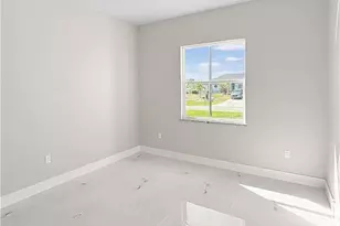 303 NW 26th Ave, Cape Coral, FL 33993 - Photo 8