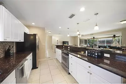 2022 SE 29th Ln, Cape Coral, FL 33904 - Photo 10