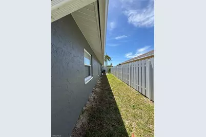 4472 Coronado Pkwy, Cape Coral, FL 33904 - Photo 24