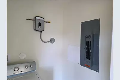 2913 34th St SW, Lehigh Acres, FL 33976 - Photo 18