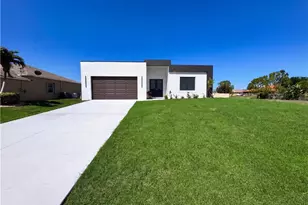 2102 NW 25th Pl, Cape Coral, FL 33993 - Photo 2