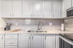 1010 Tropic Terrace, North Fort Myers, FL 33903 - Photo 6