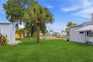 815 Holly Berry Ct, North Fort Myers, FL 33917 - Photo 32