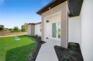 316 Pearson St, Lehigh Acres, FL 33974 - Photo 8