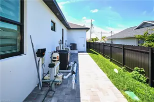 2717 SW 22nd Ave, Cape Coral, FL 33914 - Photo 46
