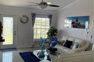 866 Chipley St E, Lehigh Acres, FL 33974 - Photo 4