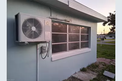 1260 Joerin Ave, North Fort Myers, FL 33903 - Photo 4