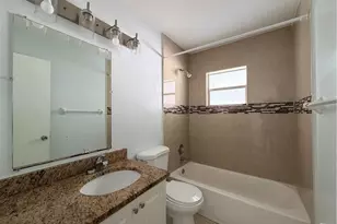 323 SW 17th St, Cape Coral, FL 33991 - Photo 10