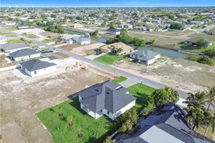 1412 NE 2nd Pl, Cape Coral, FL 33909 - Photo 40