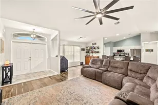 309 NE 30th Terrace, Cape Coral, FL 33909 - Photo 6