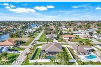 602 SE 22nd Ter, Cape Coral, FL 33990 - Photo 36