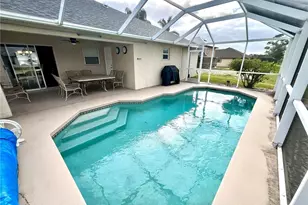 818 SW 8th Pl, Cape Coral, FL 33991 - Photo 26