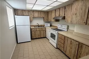 521 NE 24th Pl, Cape Coral, FL 33909 - Photo 2
