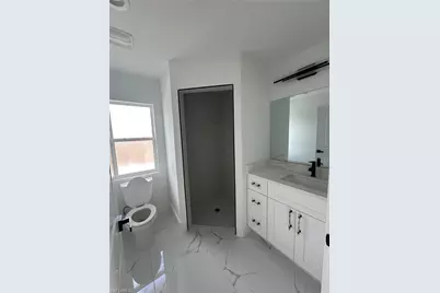 836 Newell St E, Lehigh Acres, FL 33974 - Photo 8