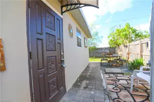 907 Laredo Ave, Lehigh Acres, FL 33936 - Photo 2