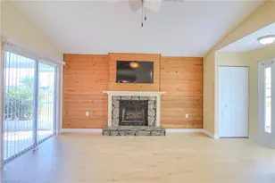 6250 Timberwood Cir, Fort Myers, FL 33908 - Photo 8