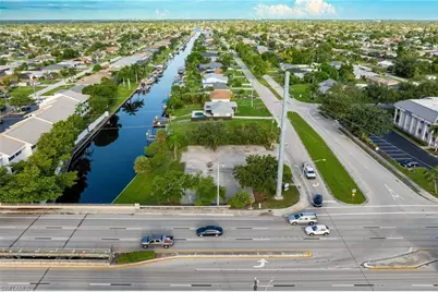 1532 Shelby Pkwy, Cape Coral, FL 33904 - Photo 20