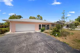2225 Dover Ave, Fort Myers, FL 33907 - Photo 2