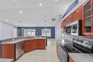525 NE 6th Ave, Cape Coral, FL 33909 - Photo 12
