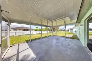 319 NE 23rd St, Cape Coral, FL 33909 - Photo 36
