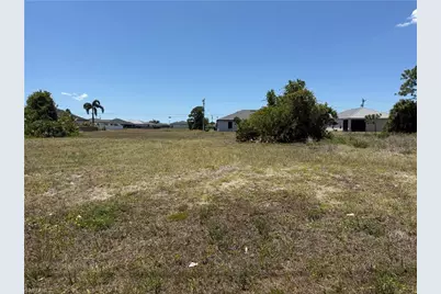 2532 Santa Barbara Blvd N, Cape Coral, FL 33993 - Photo 2