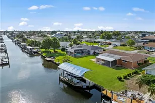 167 SW 53rd St, Cape Coral, FL 33914 - Photo 2