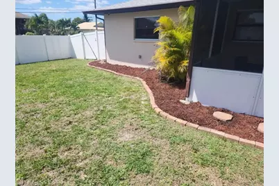 2102 SE 8th Ter, Cape Coral, FL 33990 - Photo 16