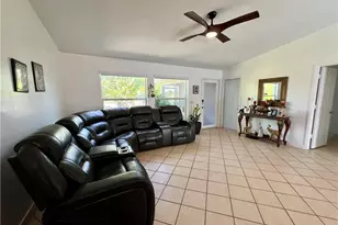 702 SW 25th St, Cape Coral, FL 33914 - Photo 6