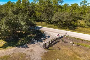 2348 9 Mile Rd, Labelle, FL 33935 - Photo 40