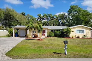 1403 Davis Dr, Fort Myers, FL 33919 - Photo 2
